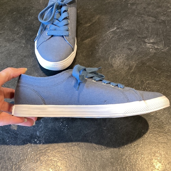 Men Penguin blue low top flat athletic shoes size 8 - Picture 5 of 11